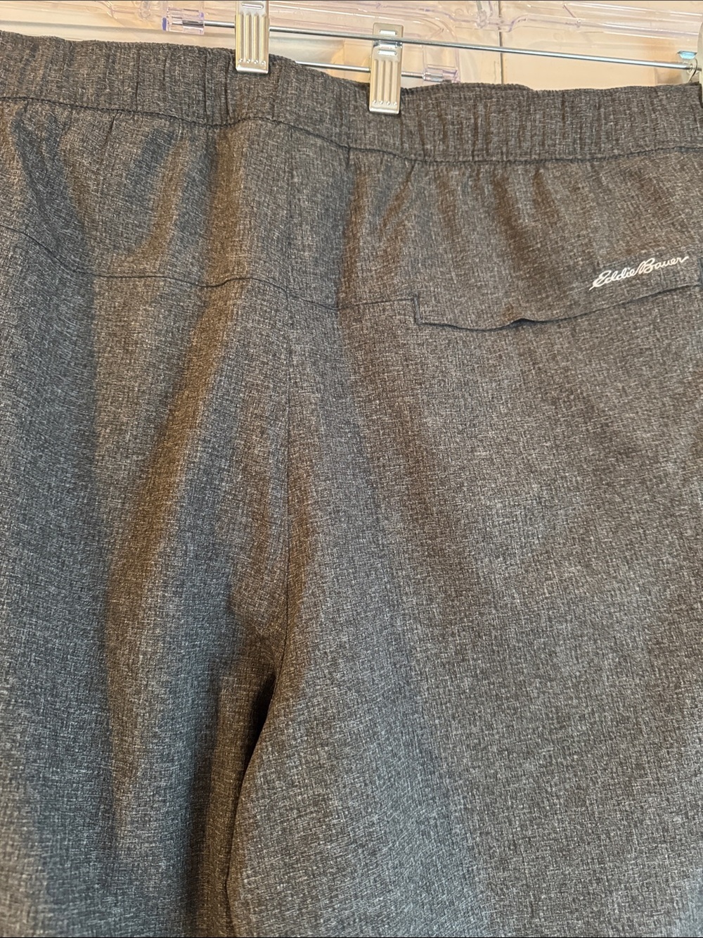 New with Tags Eddie Bauer Heather Gray Flat Front Men’s Shorts Adjustable Waist - Picture 5 of 11